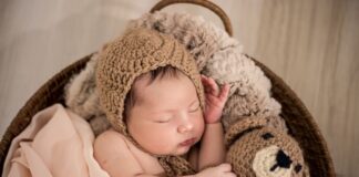 noworodek i zwierzę