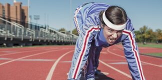 Co oznacza biała opaska na nadgarstku?