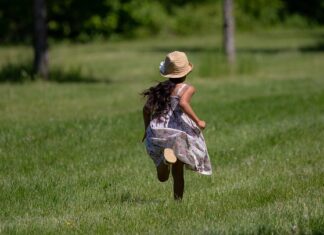 Jaka narzutka do sukni ślubnej?