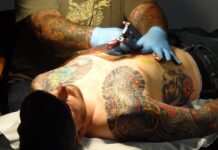 Wielofunkcyjność w sztuce – jak fotel do tatuażu może służyć artystom o różnych specjalizacjach? fotel do tatuażu