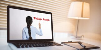 Jak kurs angielskiego rozwija inteligencję emocjonalną – język jako narzędzie autorefleksji kurs angielskiego